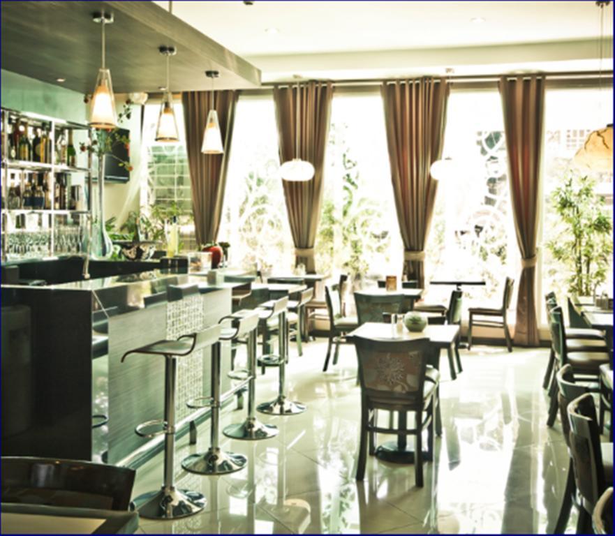 Avitel Hotel Makati City Dış mekan fotoğraf
