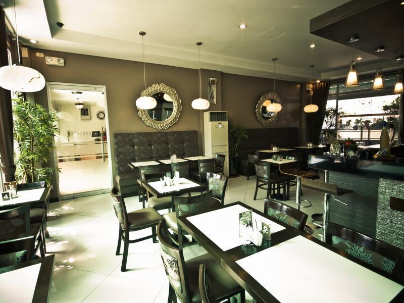 Avitel Hotel Makati City Dış mekan fotoğraf