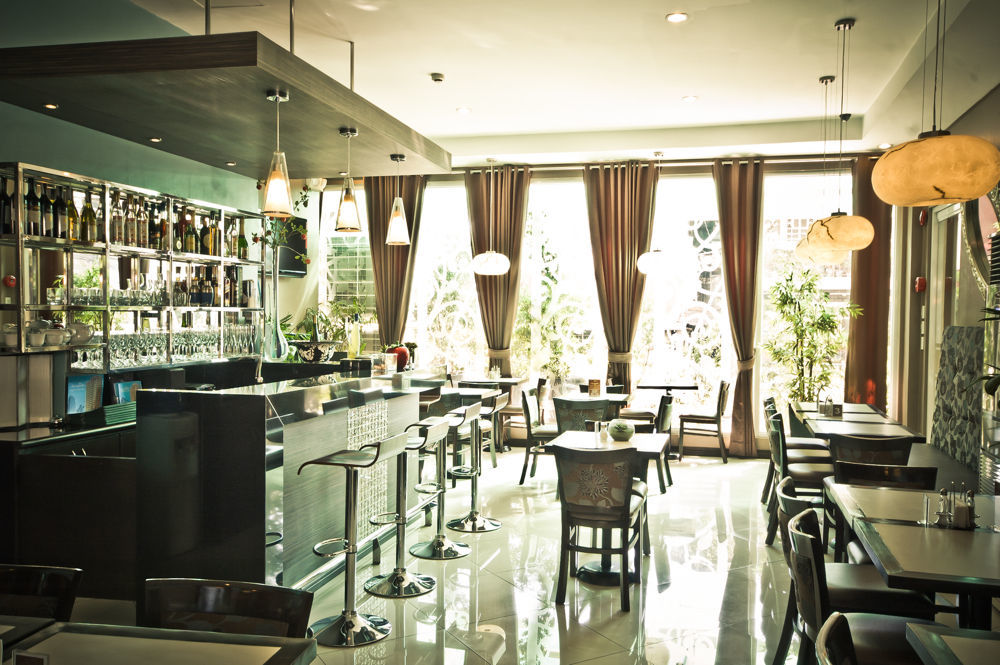 Avitel Hotel Makati City Dış mekan fotoğraf