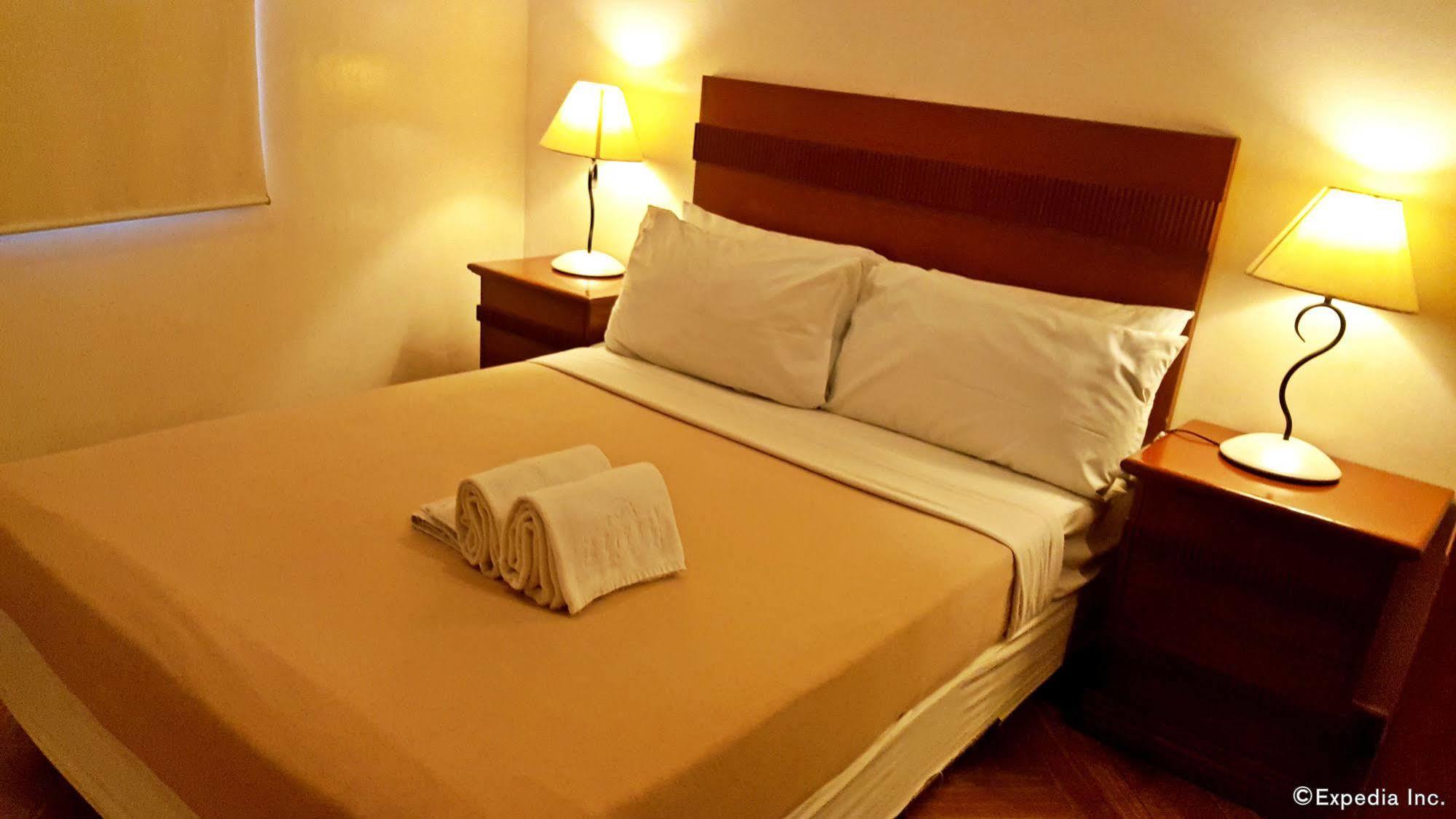 Avitel Hotel Makati City Dış mekan fotoğraf