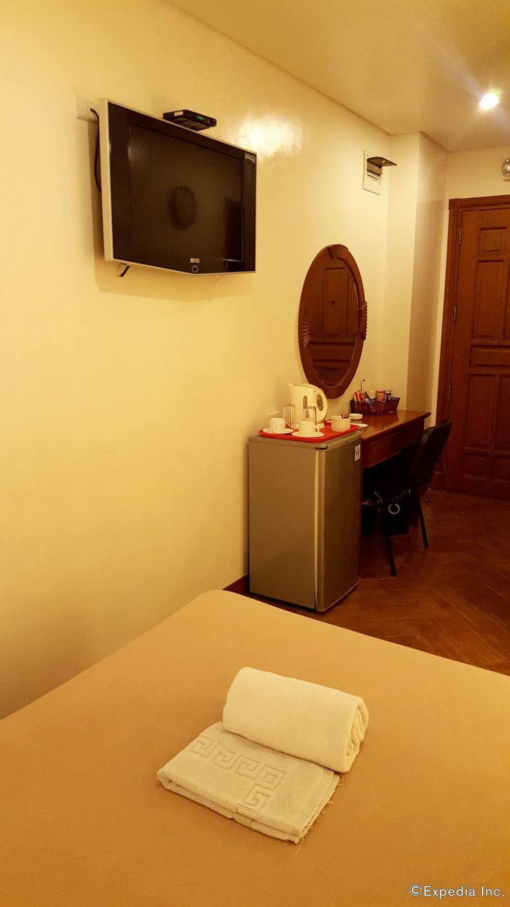 Avitel Hotel Makati City Dış mekan fotoğraf
