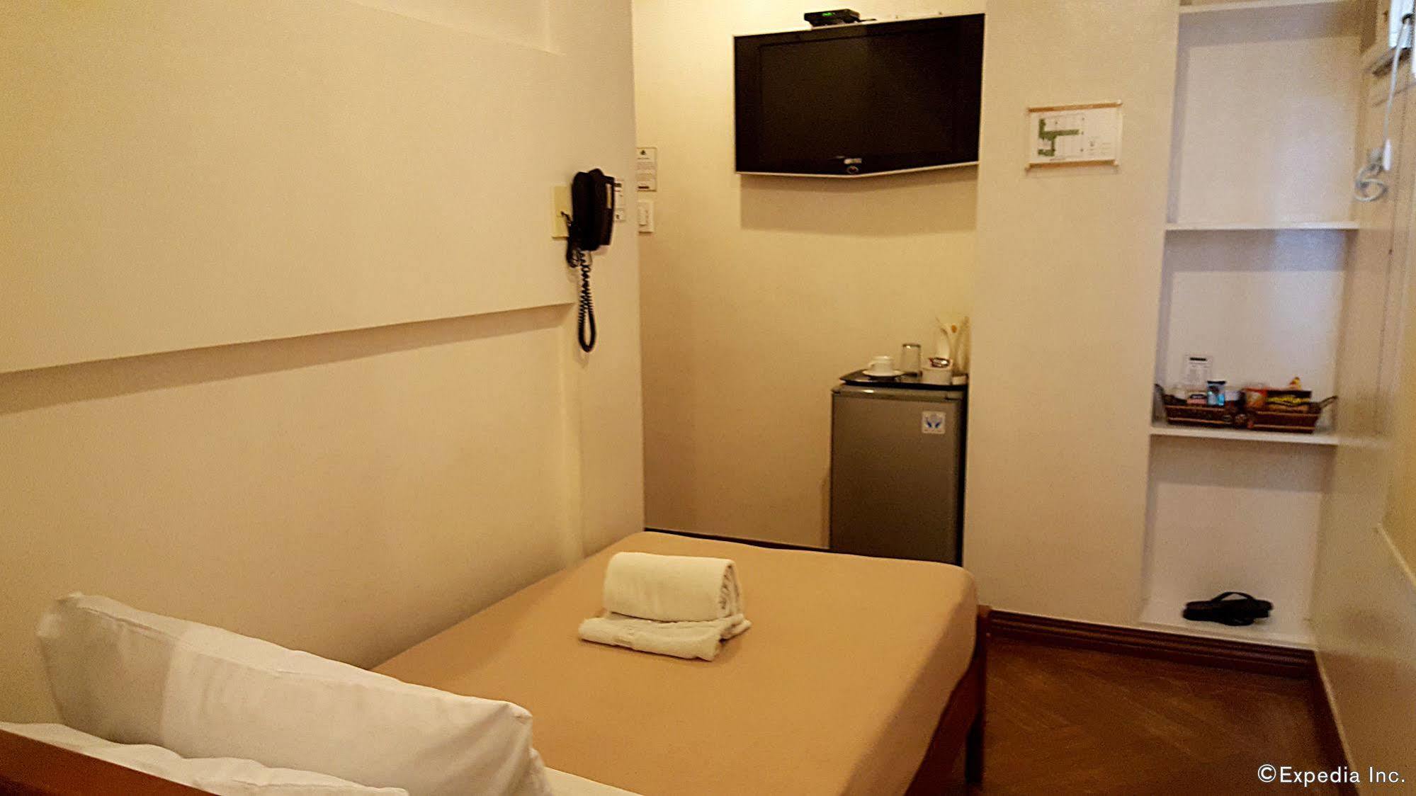 Avitel Hotel Makati City Dış mekan fotoğraf