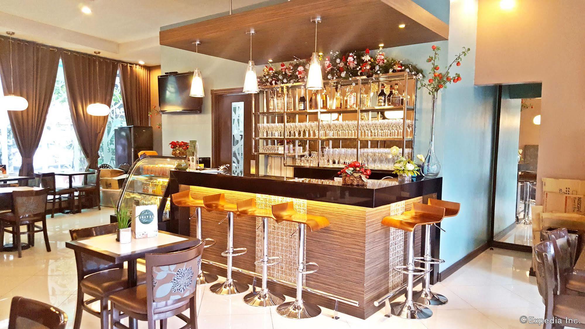 Avitel Hotel Makati City Dış mekan fotoğraf